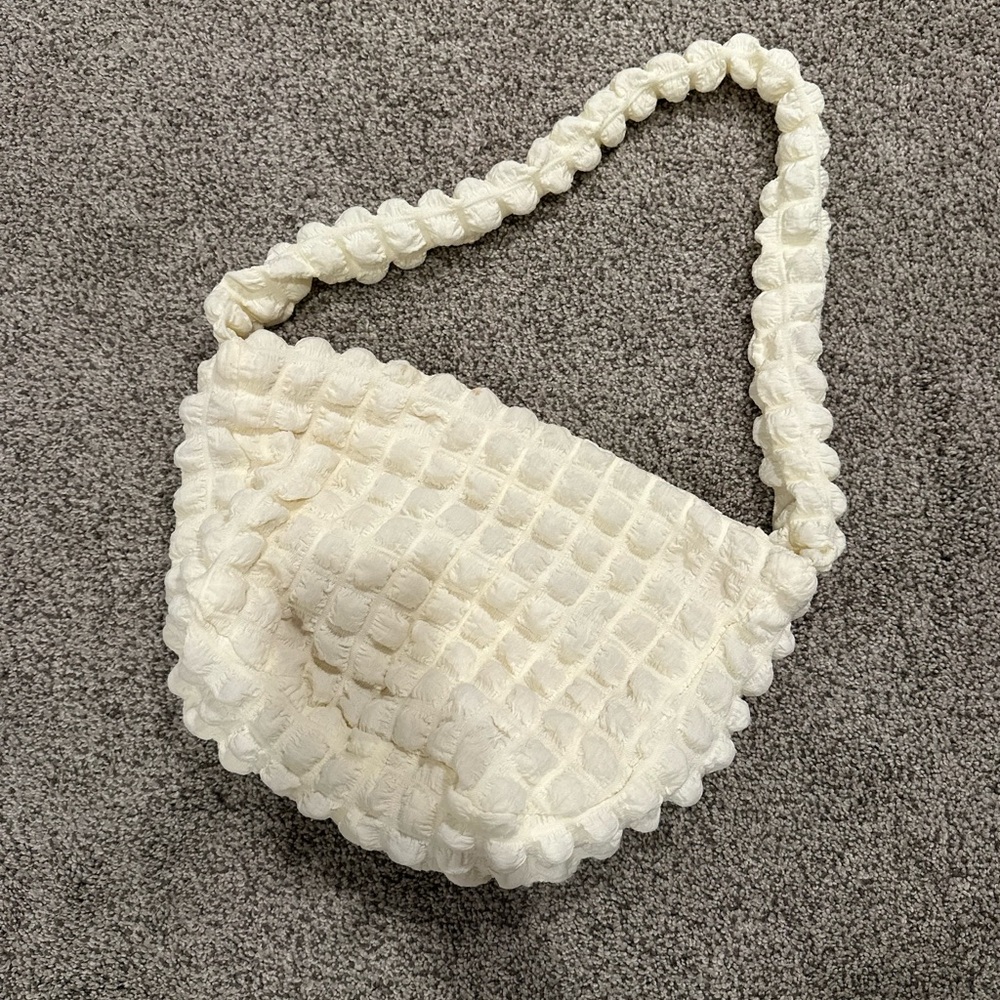 Elegant White Textured Shoulder Bag
